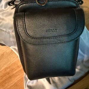 MINOOY Phone Crossbody Bag 1.5L